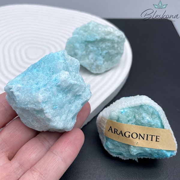 Голубой Арагонит Необработанный 47-95 мм