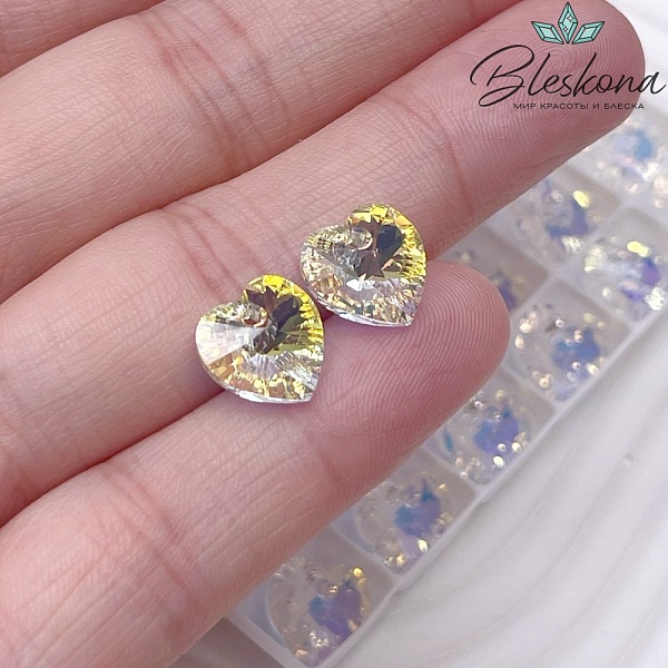 6228 Xilion Heart 10,3*10 мм Crystal Aurore Boreale (AB)