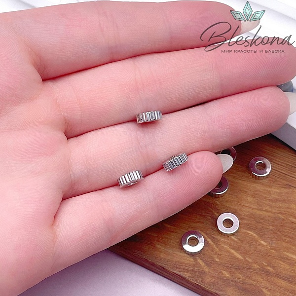 7*2,5 мм Цвет серебро, Бусина-разделитель резная 