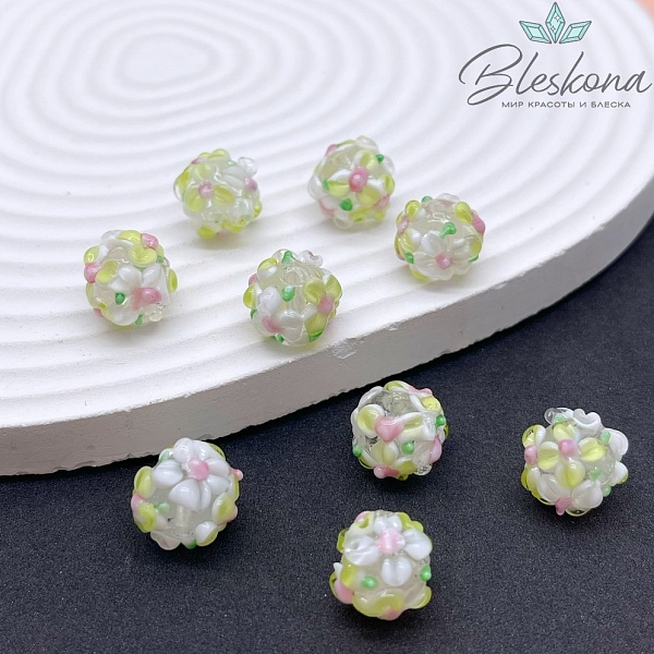 12 мм  Бусина шар цветок бело- желтый