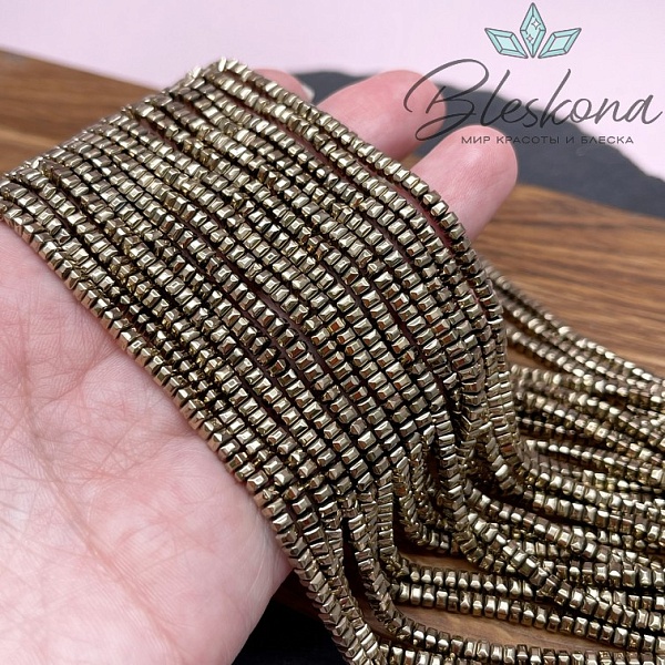 3*2 мм Гематин, цвет темное золото, квадрат огранка имитация