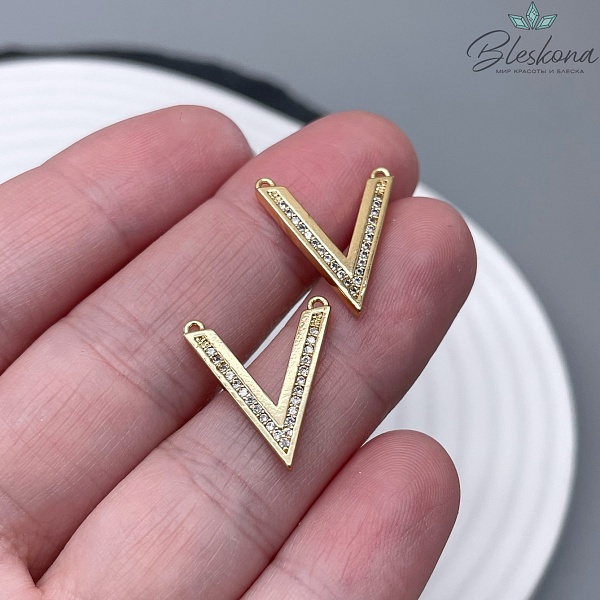 15,8*18,2мм, Коннектор формы V цирконы, цвет золото 