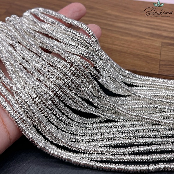 4 мм Гематин имитация, цвет светлое серебро, диски волна
