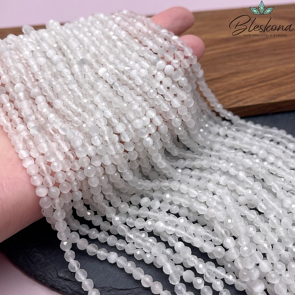 Кошачий глаз белый микроогранка №1 (имитация) 4 мм