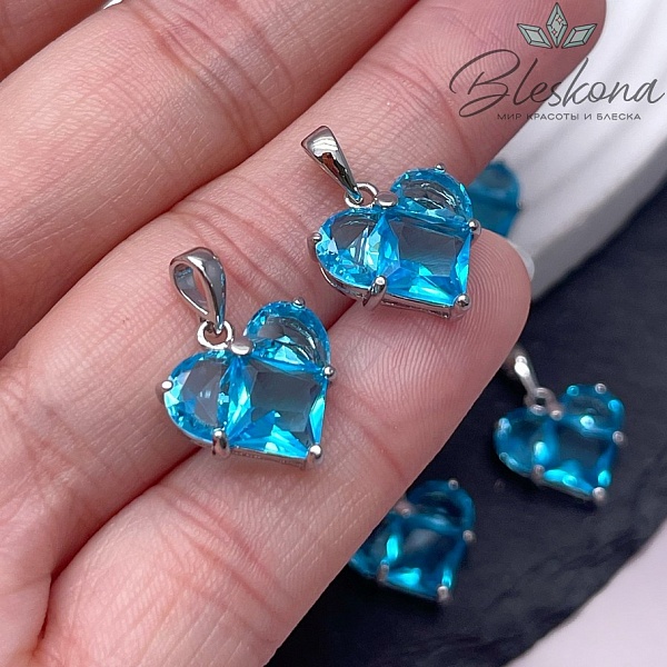 14,5*14 мм Цвет серебро, Подвеска Сердце темно-голубые цирконы