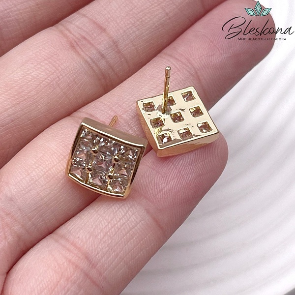 15,5 мм Цвет золото, Пусеты ромб с цирконами