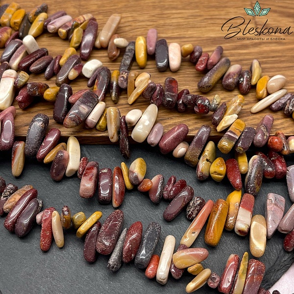 Яшма Мукаит сколы шлифованные 10-22 мм