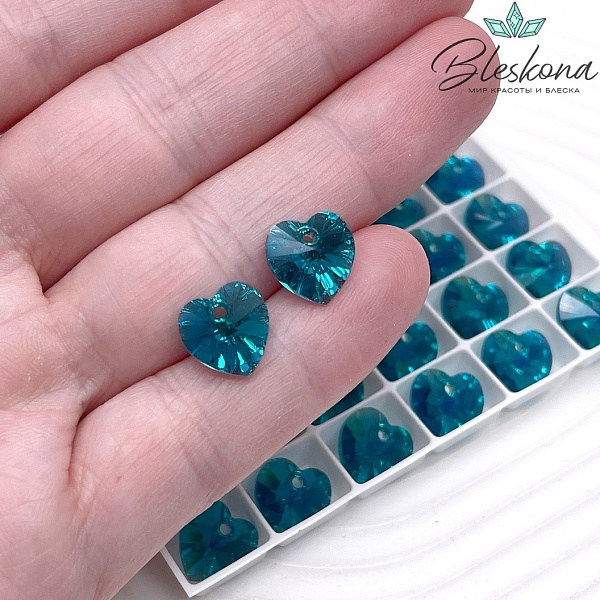 6228 Xilion Heart 10,3*10 мм Blue Zircon AB