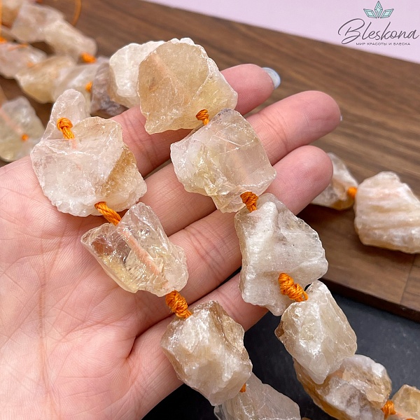Цитрин куски (15-20)*(18-25) мм