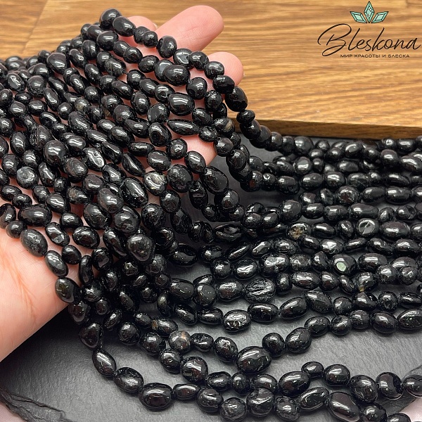 Турмалин черный (Шерл) галтовка (5-9)*(5-7) мм