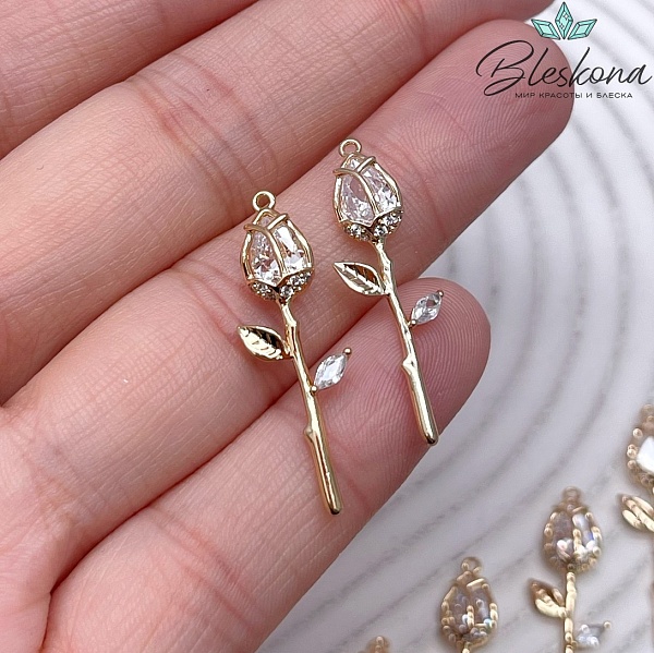 26,6*7 мм Цвет золото, Подвеска Роза белый циркон 