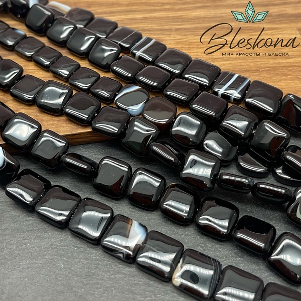 Агат черный с прожилками квадрат 12 мм