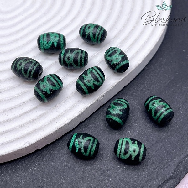 Бусина Дзи Кубера черно-зеленый бочонок 10*14 мм