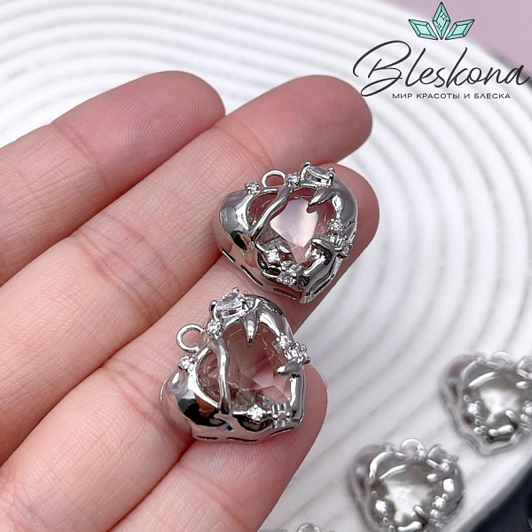19*20 мм Цвет серебро, Подвеска Сердце стекло с цирконами