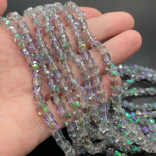 4,5 мм Стекло Lux, куб огранка, цвет серый с зеленым переливом