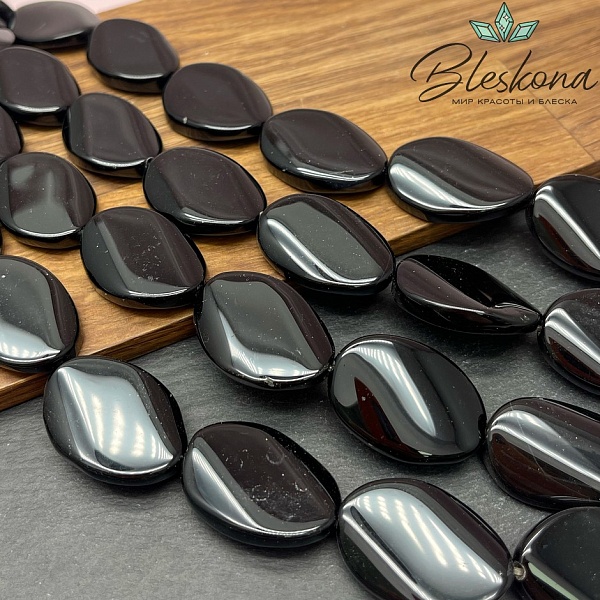 Агат черный овал с изгибом 30*22 мм