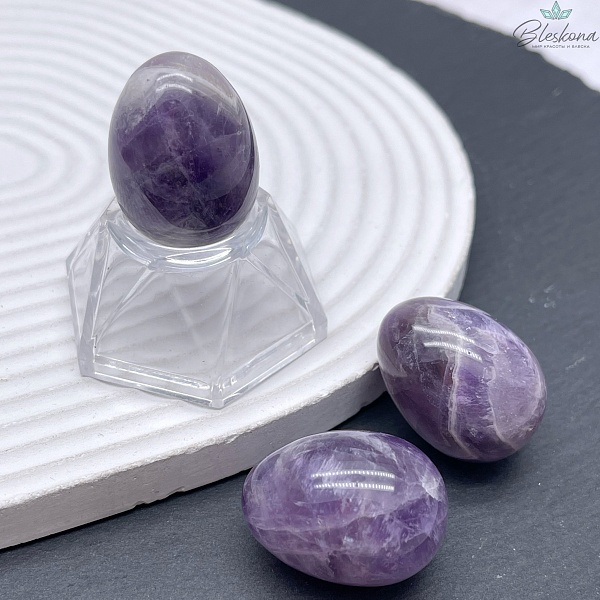 Аметист форма яйцо 30*21 мм