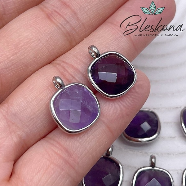 13мм, цвет серебро ,Подвеска квадрат Аметист в обрамлении 