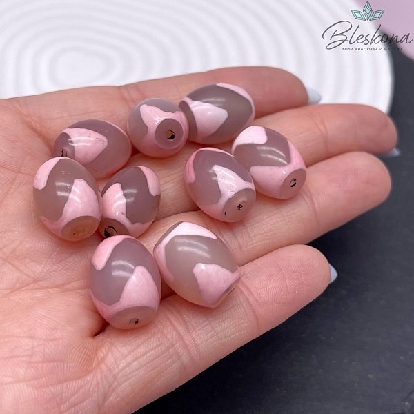 Бусина Дзи Тигриный клык розовый бочонок 16*12 мм