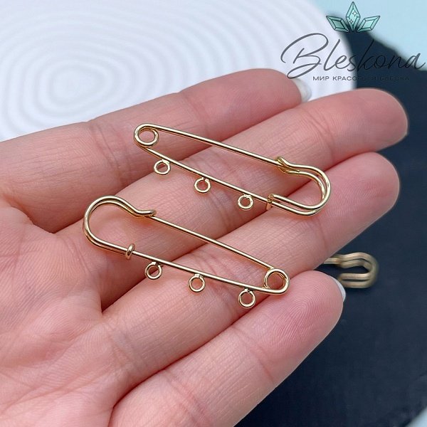3,7 см, Цвет золото, Основа булавка 3 кольца