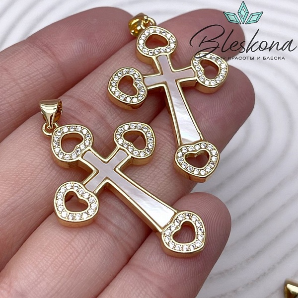37*25 мм Цвет золото, Подвеска Крест сердечки с перламутром и цирконами