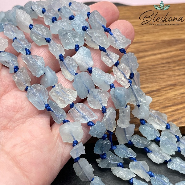 Аквамарин куски 6-8 мм 