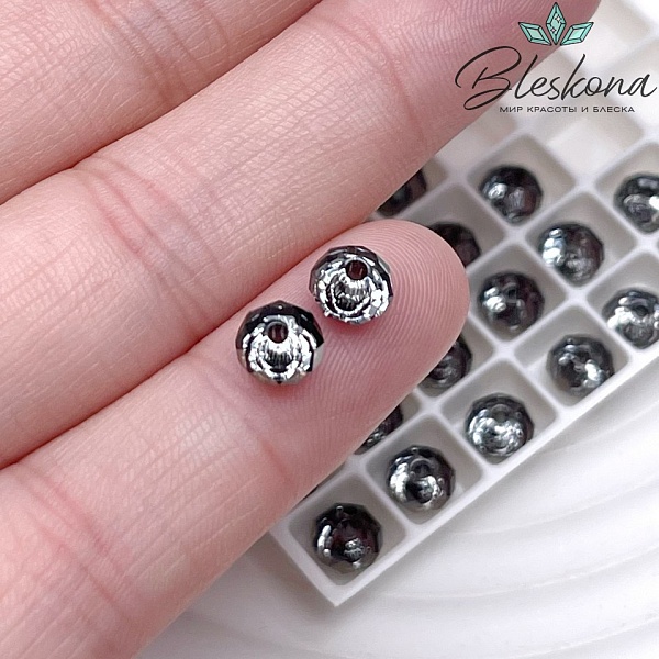 5040 Briolette Bead 6 мм Crystal Silver Night (SINI)