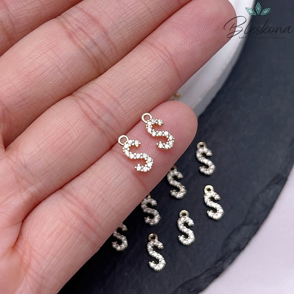 9,4 мм Цвет золото, Буква S цирконы 