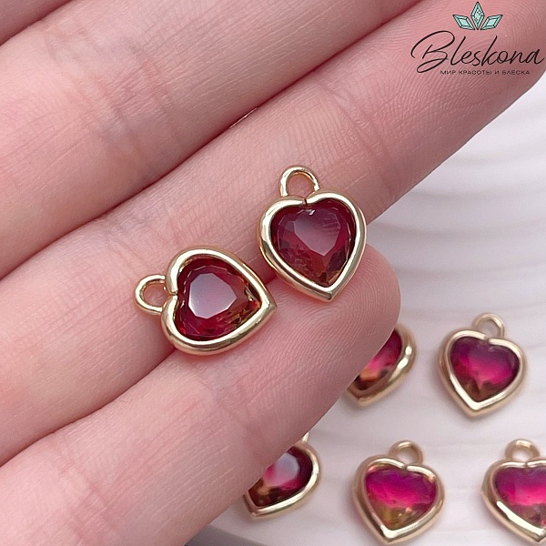 10 мм, Цвет золото, Подвеска сердце стекло малиново-желтое