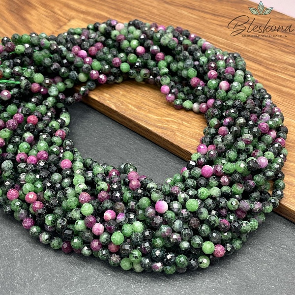 Цоизит алмазная огранка 4,5 мм