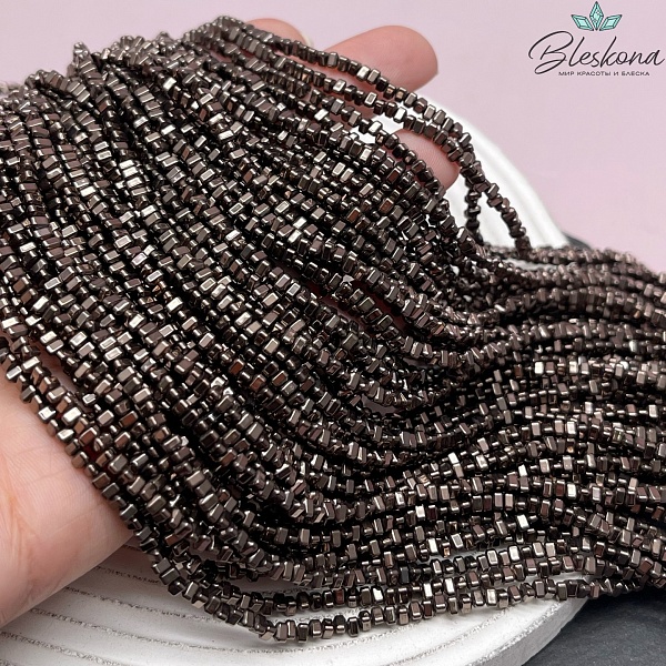 3*2 мм Гематин имитация, цвет коричневый №1 (шоколадный), треугольник объемный