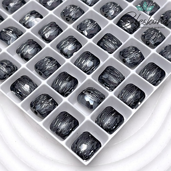 5035 Square Cusion 8 mm Crystal Silver Night (SINI)