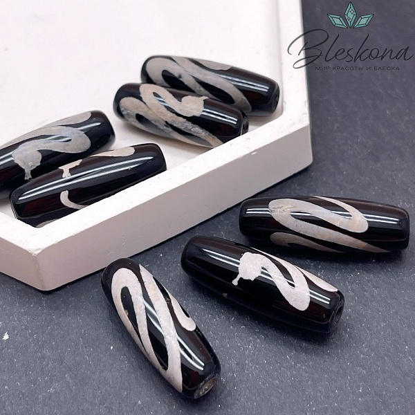 Бусина Дзи Змея черно-белый бочонок 30*11 мм