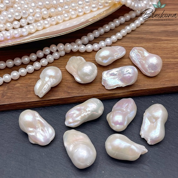 Жемчуг Барокко крупный белый штучно ~ (22-25)*(13-15) мм 