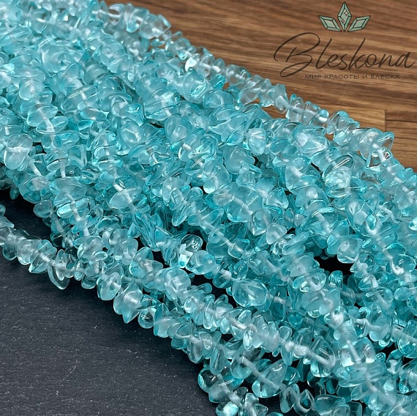 Крошка Кварц тонированный бирюзовый (имитация) ширина бусин ~ 7-9 мм