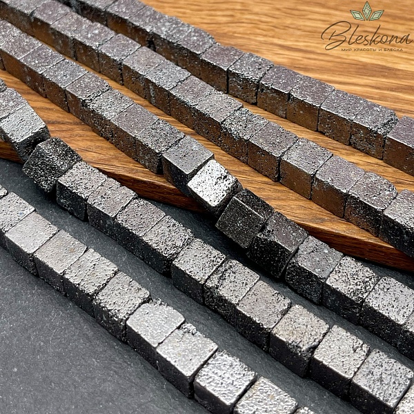 10 мм Гематин имитация, пористый, цвет черный, куб