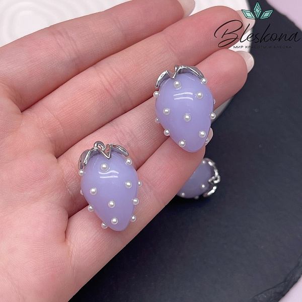 25*17 мм Цвет серебро, Подвеска клубничка сиреневая