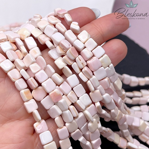 Перламутр нежно-розовый квадрат фриформ 5,5-6 мм