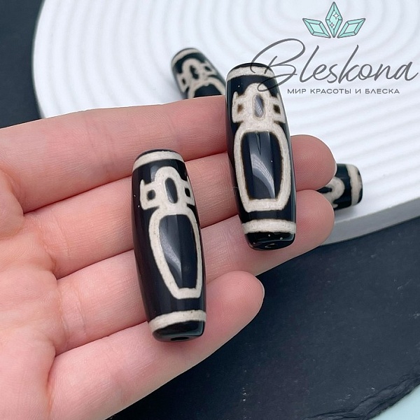 Бусина Дзи Кубера черно-белый бочонок 40*14 мм