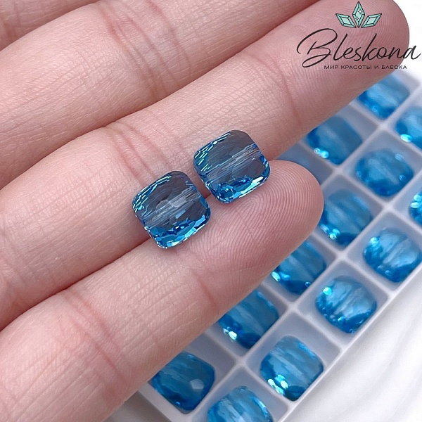 5035 Square Cusion 8 mm Aquamarine (202)