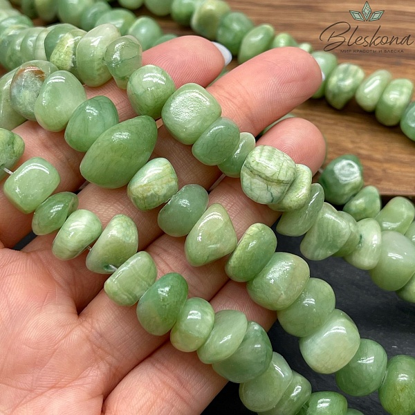 Оникс фриформ зеленый (6-10)*(10-15) мм