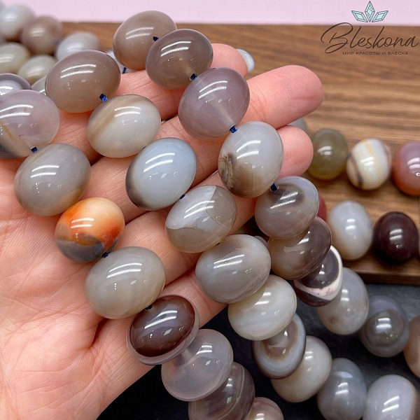 Агат серый №1 галтовка 15*18 мм