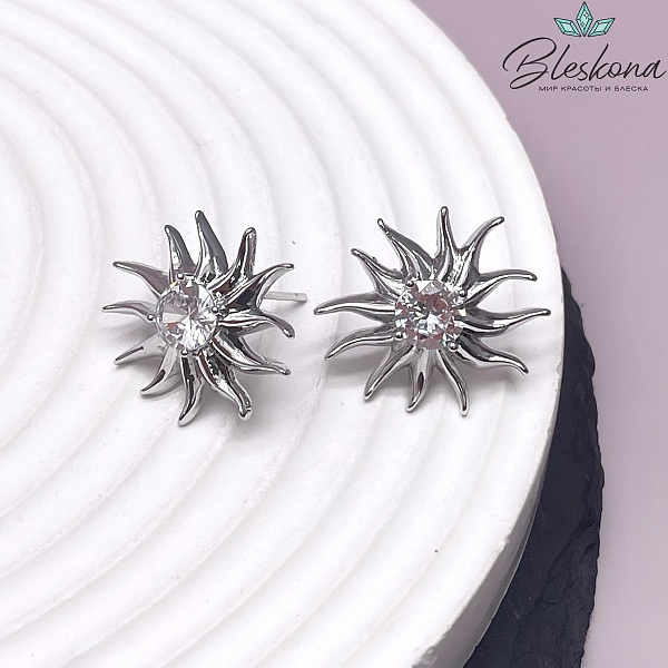 19,5*19,5 мм Цвет серебро, Пусеты солнце циркон