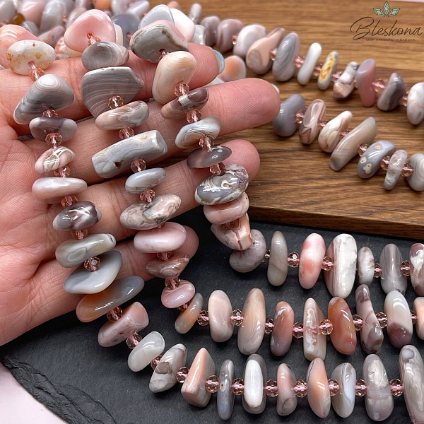 Агат Ботсвана розовый галтовка 12-20 мм 