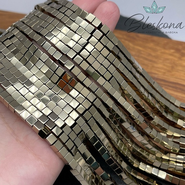 4 мм Гематин имитация, цвет темное золото, куб №1