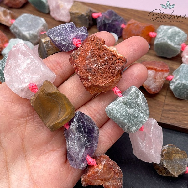 Микс куски розовый кварц, авантюрин, сердолик, аметист, тигровый глаз (22-35)*(15-24) мм