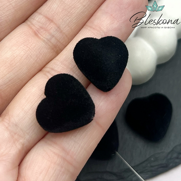 17мм Бархатная бусина Сердце, Цвет черный