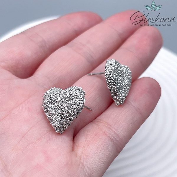 16*18,5 мм Цвет серебро, Пусеты сердце фактурное 