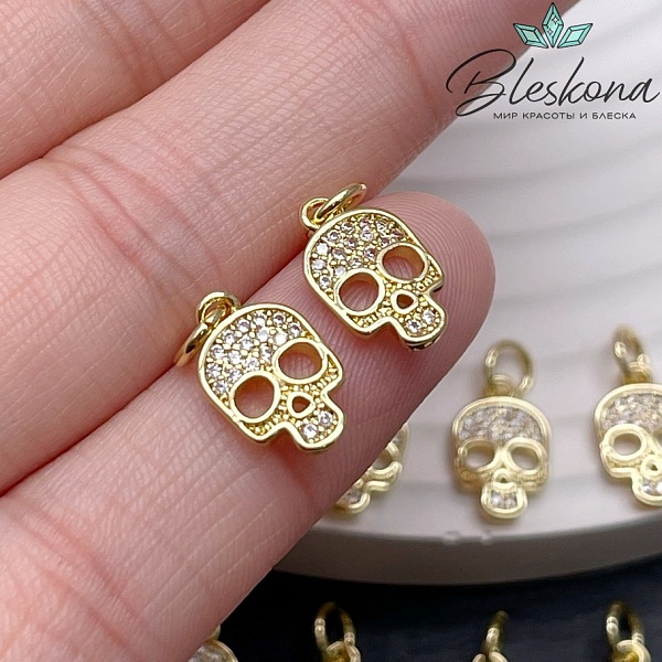 12*7,5 мм Цвет золото, Подвеска Череп цирконы