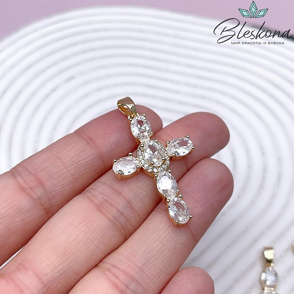 34*22,5 мм Цвет золото, Подвеска Крест овальные цирконы белые